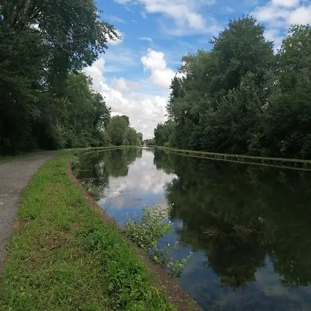 フェルム ドゥ ボナヴィ ベッド・アンド・ブレックファスト 3*