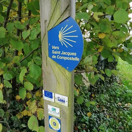 Ferme De Bonavis לינה וארוחת בוקר 3*