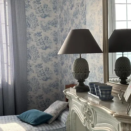 Ferme De Bonavis Bed & Breakfast 3*