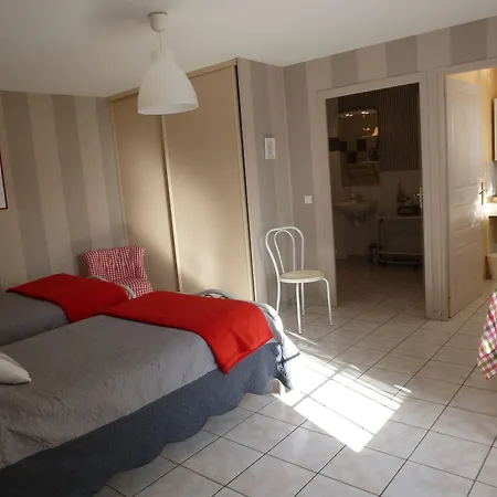 Ferme De Bonavis Bed & Breakfast