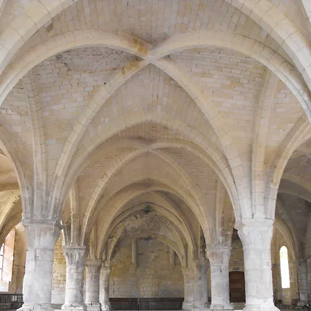 לינה וארוחת בוקר Ferme De Bonavis Banteux