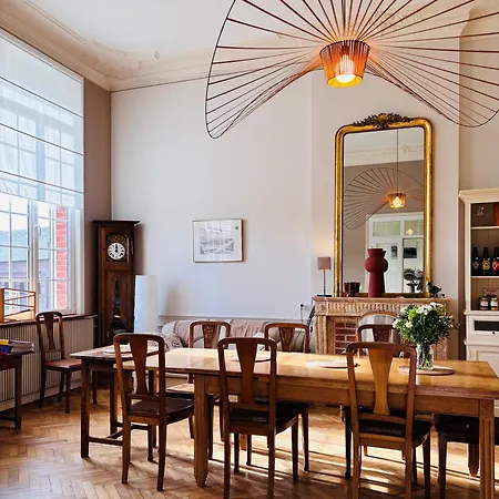 Ferme De Bonavis לינה וארוחת בוקר 3*