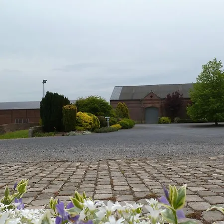 לינה וארוחת בוקר Ferme De Bonavis