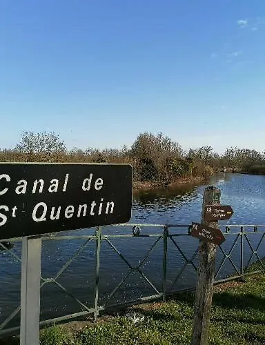 Couette-café Ferme De Bonavis 3*